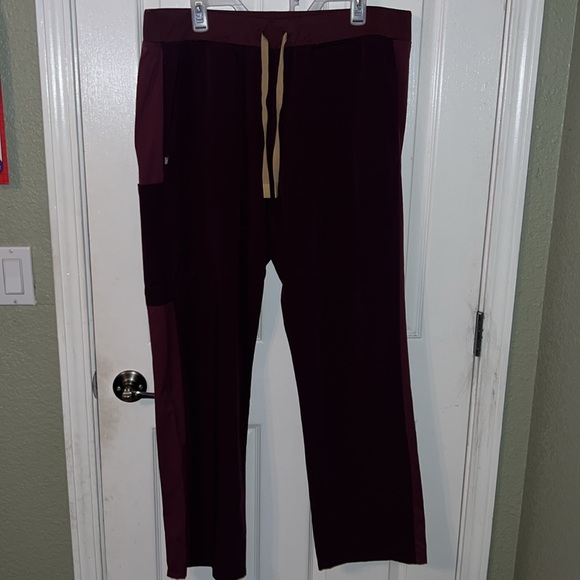 XXL scrubs - Picture 2 of 3